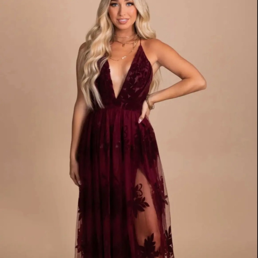 Floor length dress (small)